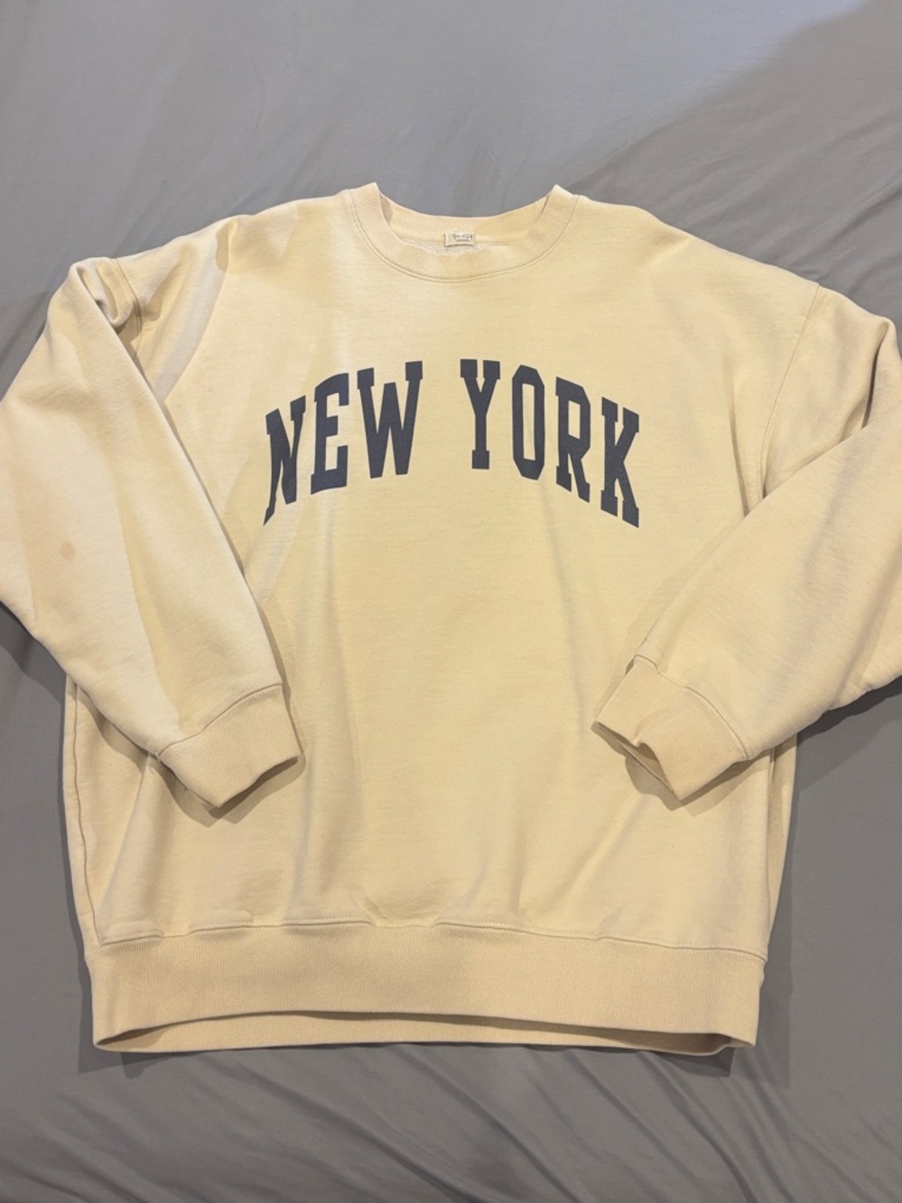 Brandy Melville Cream NEW YORK Crewneck Sweatshirt